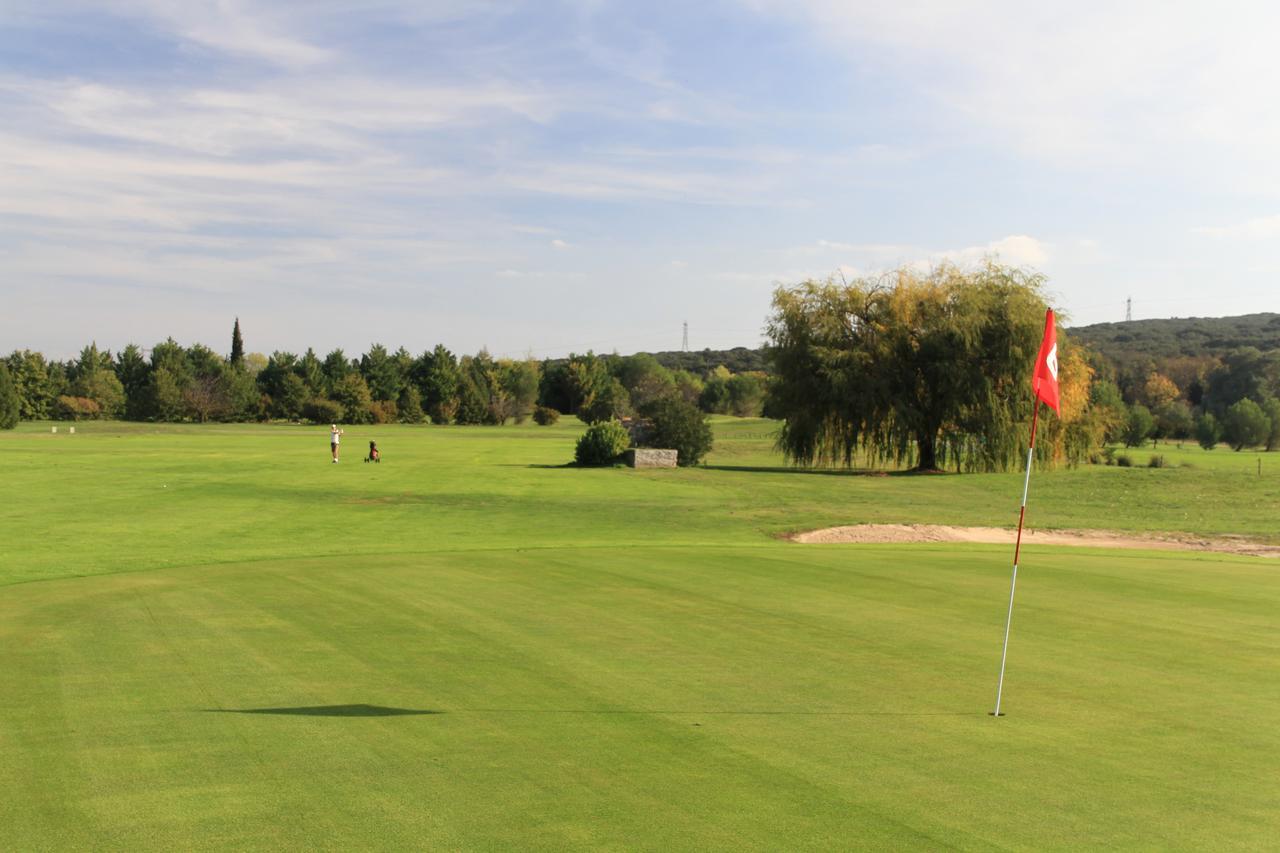 Golf Club D'Uzes B&B 외부 사진